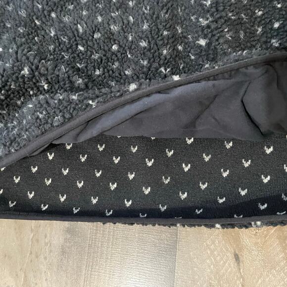 Vineyard Vines Pullover Sherpa Fleece Sweater Birdseye Women's Size M Black Gray - Picture 11 of 16